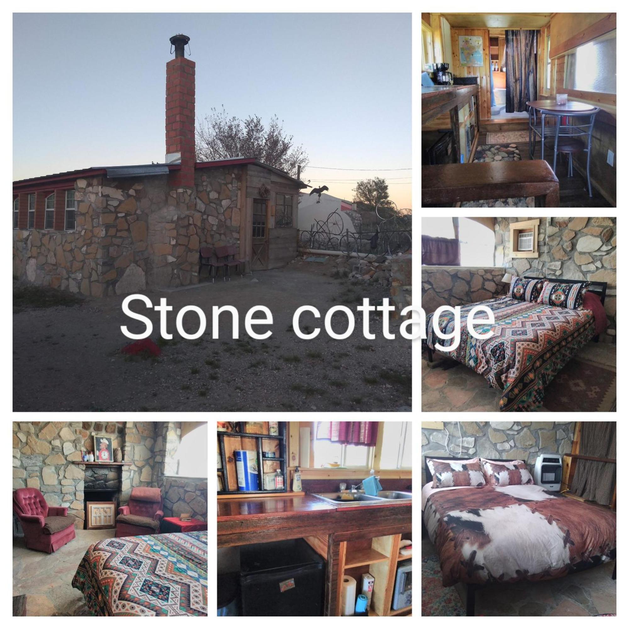 La Loma Del Chivo Llc Stone Cottage Alternative Building マラソン 部屋 写真