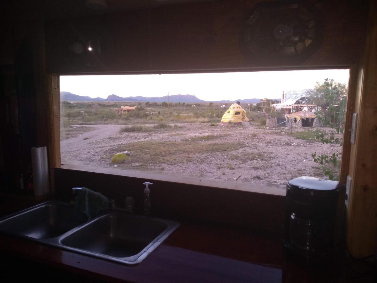 La Loma Del Chivo Llc Stone Cottage Alternative Building マラソン エクステリア 写真